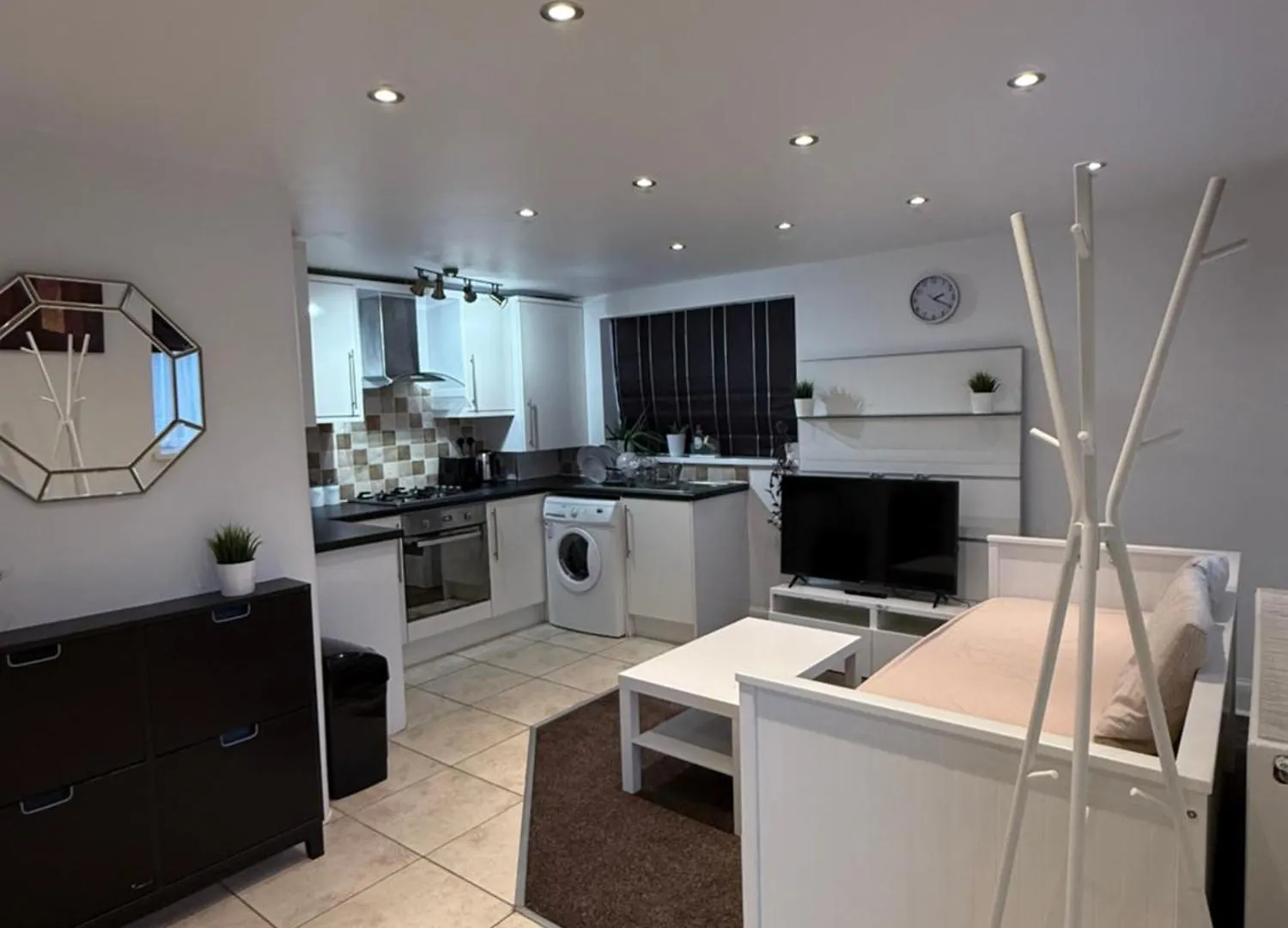Cosy Guest Suite, West London Hounslow
